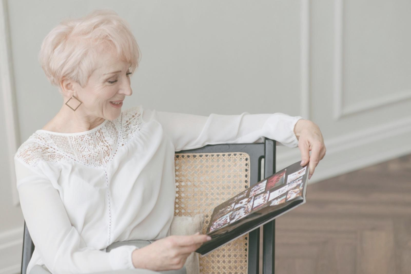 Grup tartışması yapan eğitim katılımcıları